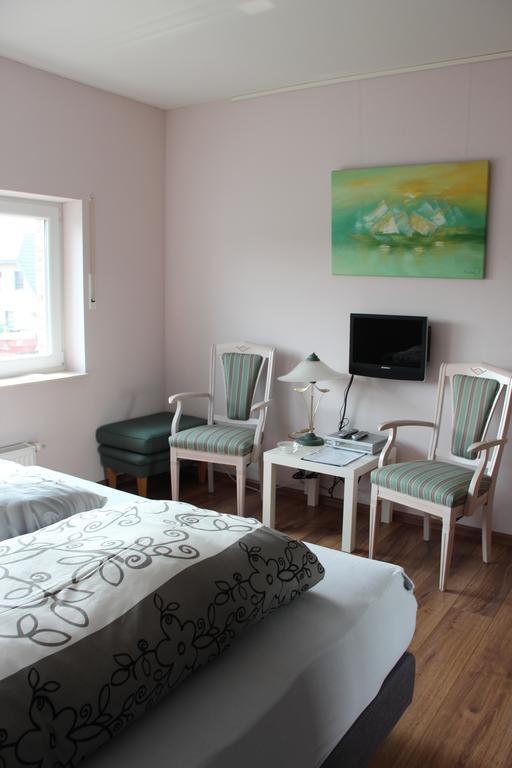 Haus Rheinblick Bed and Breakfast Grieth Kamer foto